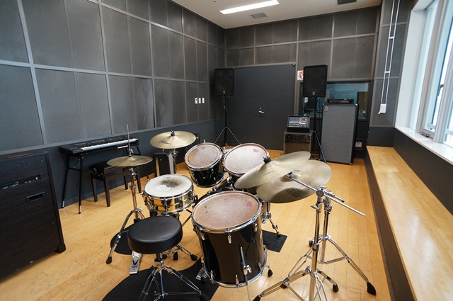 練習スタジオ（機材あり）