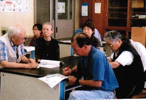 外来植物を駆除し、在来植物を守る会の画像