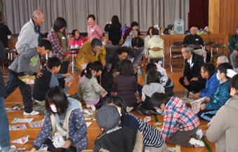 4.三世代間交流とふる里歴史の山河探訪講話【平成30年11月18日/水沢南地区センター】の画像1